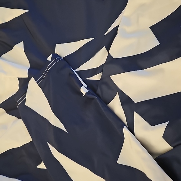 ChicMe Navy and White Top & Pants Set - Picture 7 of 10